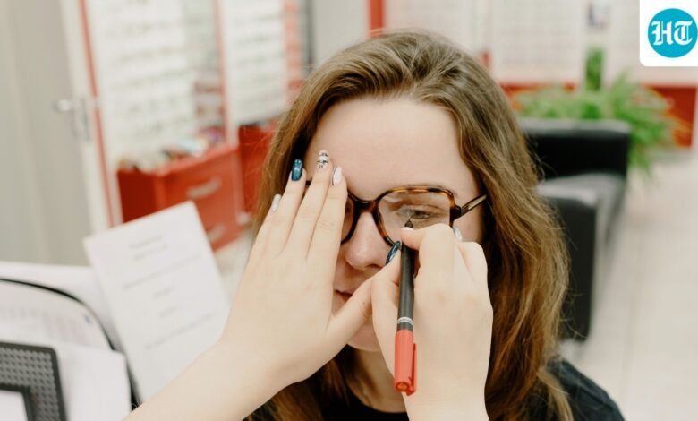 An ophthalmologist explains the dangers of frequent eye rubbing. (Pexel)