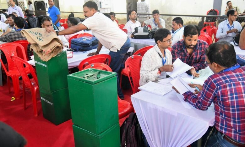 बिहार MLC चुनाव शुरू, 8 सीटों पर 150 उम्मीदवार मैदान में
