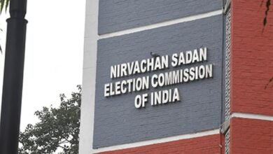 ECI ने SC की टिप्पणी के बाद फॉर्म 6 पर दावों का किया फैक्ट-चेक