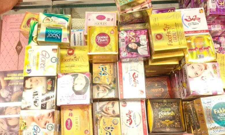 हैदराबाद में जब्त पाकिस्तानी कॉस्मेटिक्स का मुंबई क्रॉफर्ड मार्केट से लिंक