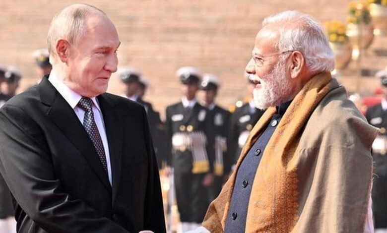 पीएम मोदी और व्लादिमीर पुतिन ने 2030 तक 100 बिलियन डॉलर व्यापार का लक्ष्य रखा