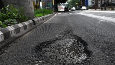 एसएचआरसी ने SA रोड पर गड्ढों की तत्काल मरम्मत के लिए निगम को आदेश दिया