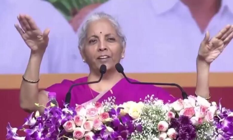 आंध्र प्रदेश के मदनपल्ली में सिथारामन के भाषण के दौरान नायडू ने भीड़ को किया शांत