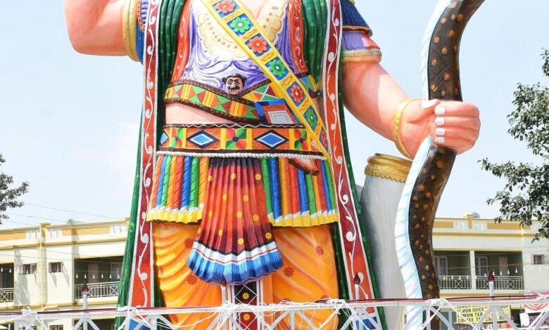 महिषासुर की प्रतिमा के आसपास चामुंडी हिल्स पर पुलिस ने प्रतिबंध लगाया