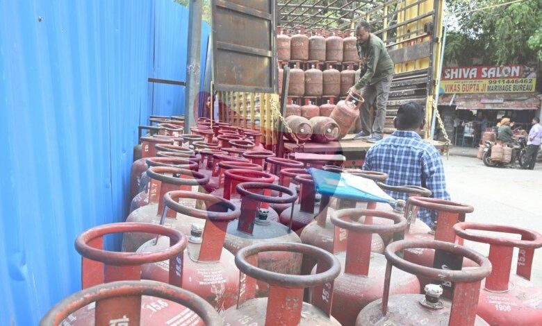 Why aren’t BJP leaders taking to streets with cylinders in protest now: Congress’ dig on LPG price hike