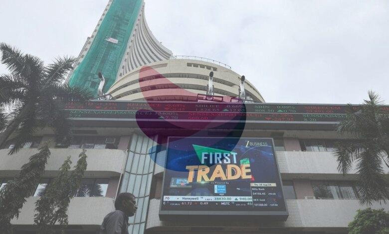 Stock markets climb in early trade amid drop in oil prices