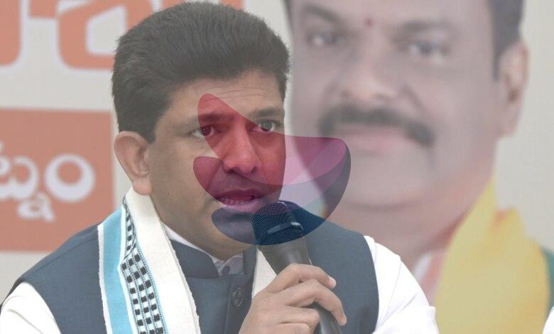 Union Minister Pemmasani urges Nitin Gadkari to resolve traffic woes at Guntur bypass