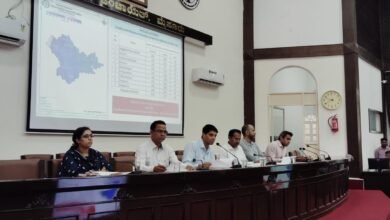 केंद्रीय टीम मेंसूर जिले में सूखा स्थिति का किया मूल्यांकन