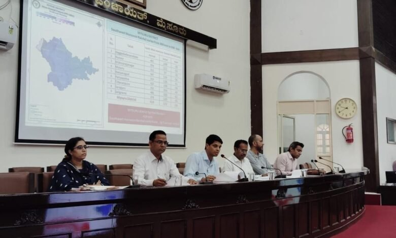 केंद्रीय टीम मेंसूर जिले में सूखा स्थिति का किया मूल्यांकन