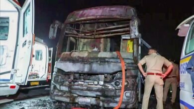 नोएडा बस आग: यात्रियों ने जलने की गंध पर चालक को चेतावनी दी; वाहन पर ₹1.59 लाख के 17 चालान बकाया