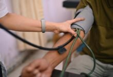 प्राइवेट अस्पतालों के चार्ज और दवाओं के मार्जिन पर नियंत्रण की मांग