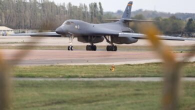 अमेरिकी वायु सेना नेईरान हमले के संदिग्ध आतंकवादी खतरे के बाद ब्रिटेन के RAF Fairford से सभी बॉम्बर वापस बुलाए
