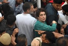 लोकसभा के विपक्ष नेता राहुल गांधी और प्रियंका गांधी के खिलाफ पुलिस पर हमले और वाहन तोड़फोड़ के मामले में नई FIR