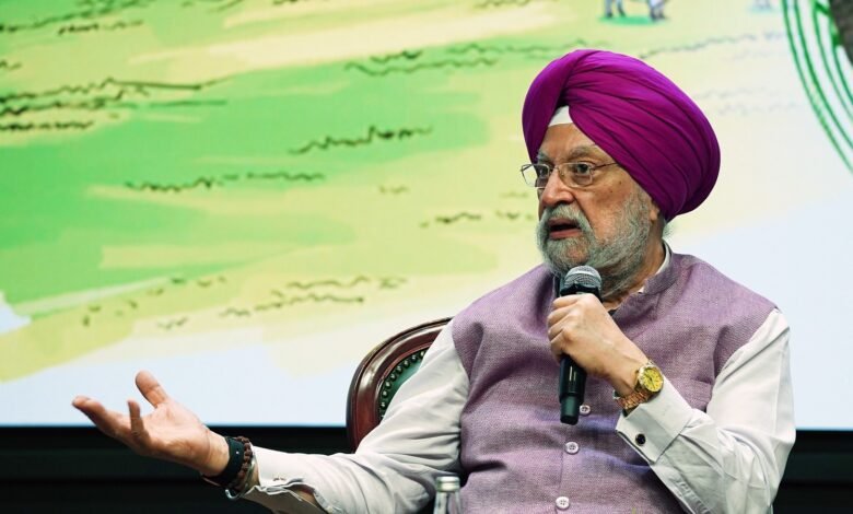 Union minister of petroleum and natural gas Hardeep Singh Puri (ANI file photo)