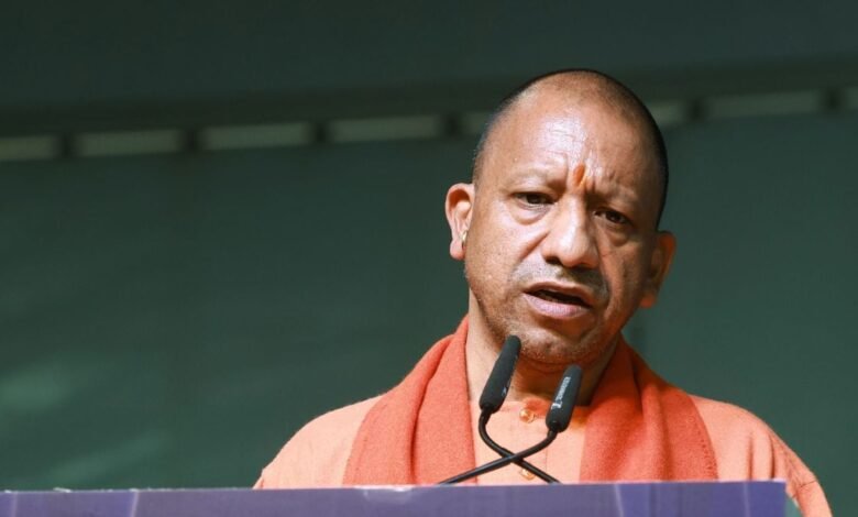 योगी आदित्यनाथ का अखिलेश यादव पर राजसभा सीट बेचने का आरोप