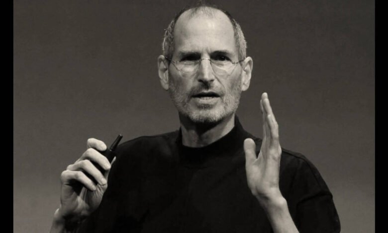 स्टीव जॉब्स की सादगी और कपड़ों का चयन जिसने Apple के डिजाइन बदले