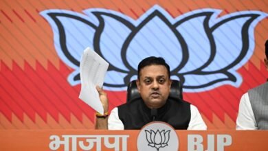 बीजेपी ने कहा सुप्रीम कोर्ट की EC और केंद्र को नोटिस से संस्थानों की स्वतंत्रता दिखी