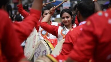 पुणे की नासिक ढोल टीम के केरल के त्रिपुनिथुरा में अथचमयम रैली में भाग लेने पर विवाद
